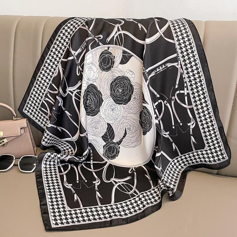 Foulard in raso di seta con stampa a catena da 70 cm per donna, fazzoletto stampato, bandana quadrata da testa per donna, scaldacollo piccolo, Hijab, signora, ragazza