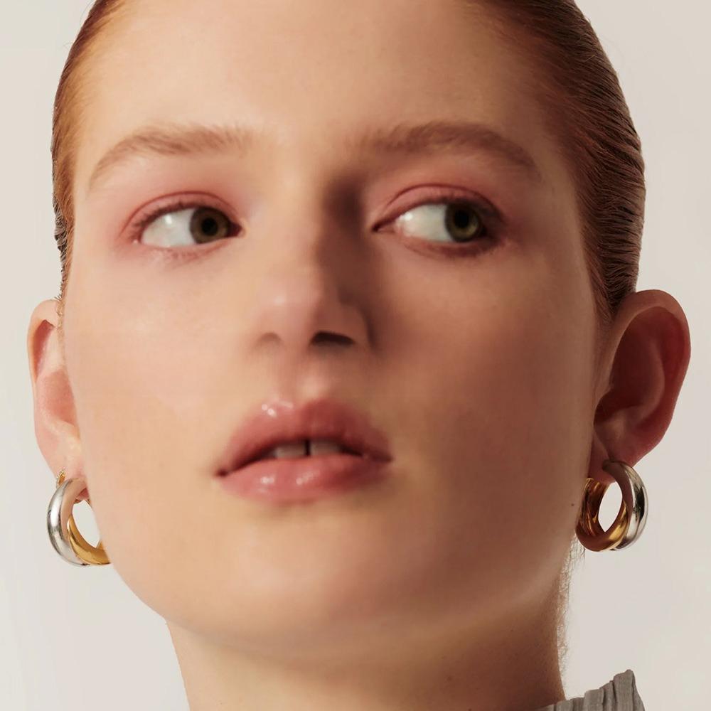 Advanced Light Luxury Two-color Earrings, High-quality Retro Accessories, European and American New Gold-plated Copper Earrings