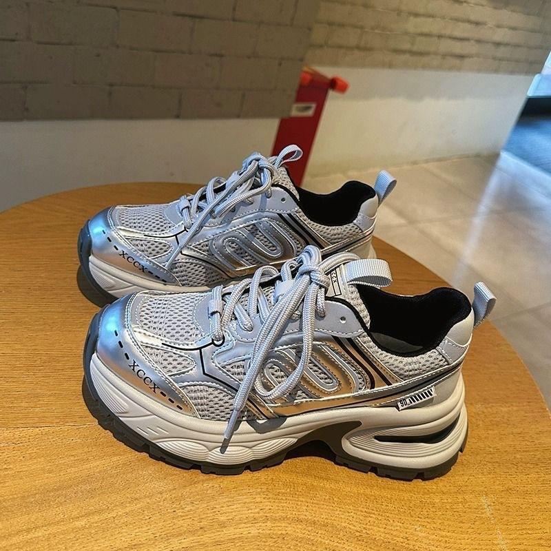 

Dad shoes girl 2025 new popular spring and autumn Internet celebrities super fire fried street sports shoes platform versatile show small feet 40 серебряный