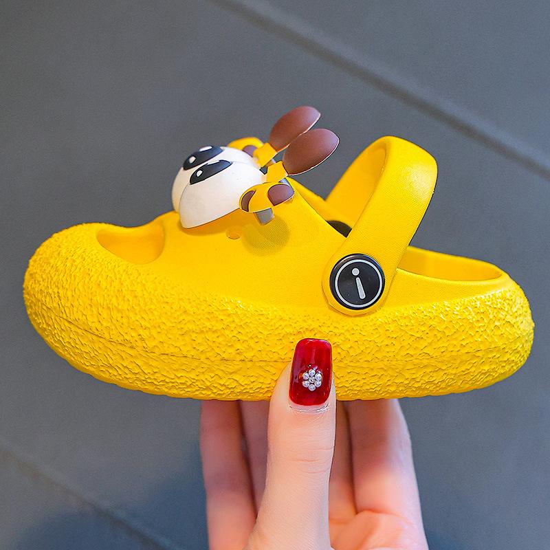 EVA Barn Tecknad Anti-halk Sandaler: Söta, Slitstarka, Mjukbottnade Tofflor för Pojkar och Flickor - Perfekta för Sommar & Inomhusbruk