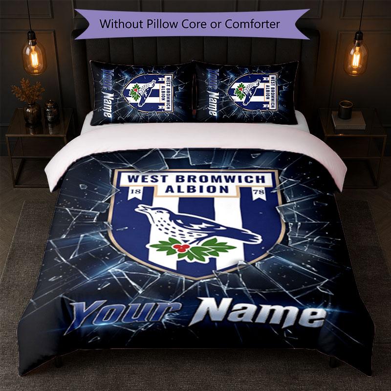 Set Biancheria da Letto Personalizzato West Bromwich Albion FC con Nome Testo 1 Copripiumino + 2 Federe Logo Calcio Regalo Personalizzato per Occasioni Speciali Decorazione Camera da Letto