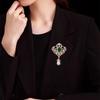 Retro Palace Style Emerald Hollow Hanging Beads for High-end Women with Luxurious Temperament Brooch