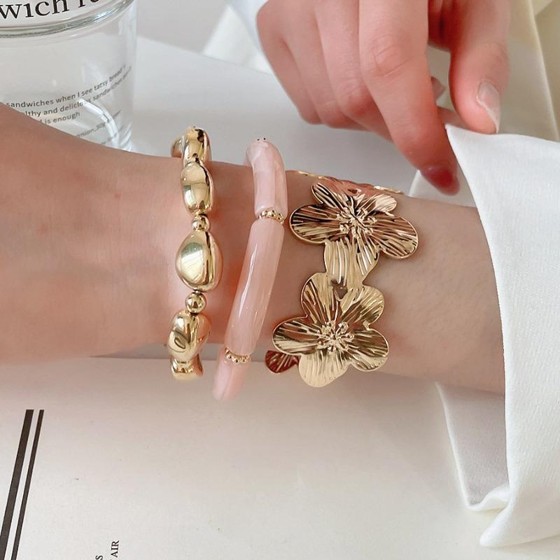 Metal Wind Geometric Flower Bracelet Set Fashionable Personality Exaggerated Bracelet Light Luxury High-end Jewelry