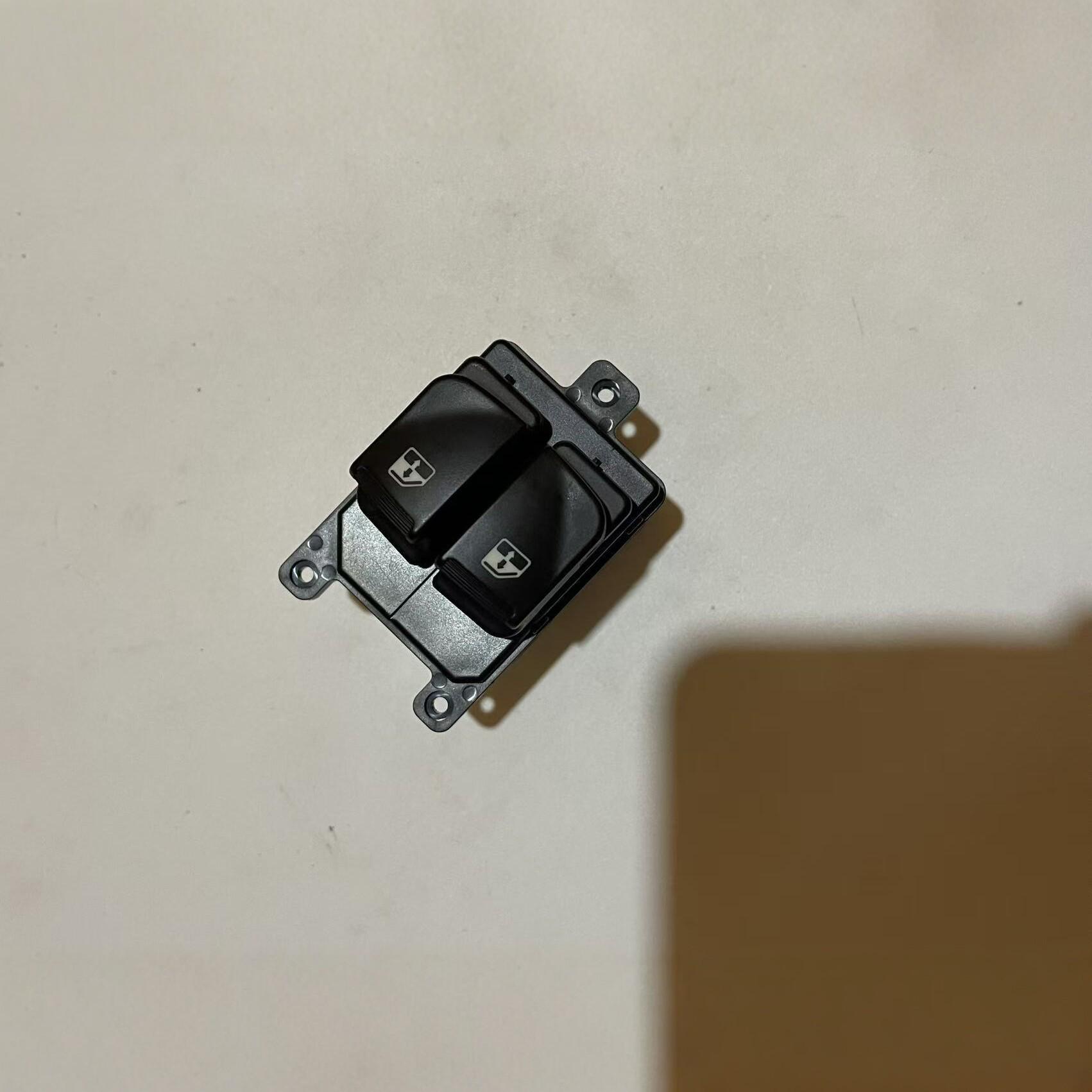 Hyundai Getz Front Left Electric Window Switch, Two-Button Glass Lifter Control 82710-1E050 Electric