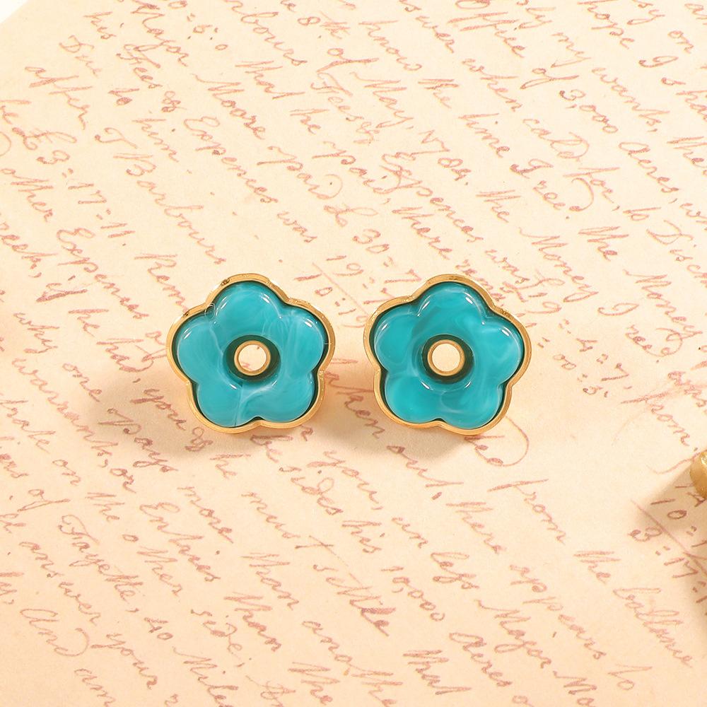 Exquisite flower stud earrings, bone studs, women's earrings, niche design, fashionable light luxury, high-end earrings, jewelry