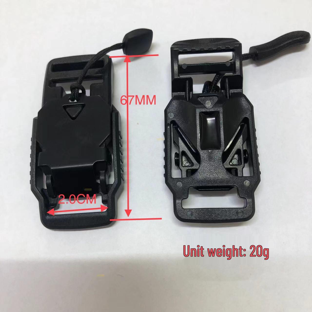 

Регулируемая магнитная пластиковая пряжка для сумок и тактических ремней (20-51 мм) Black