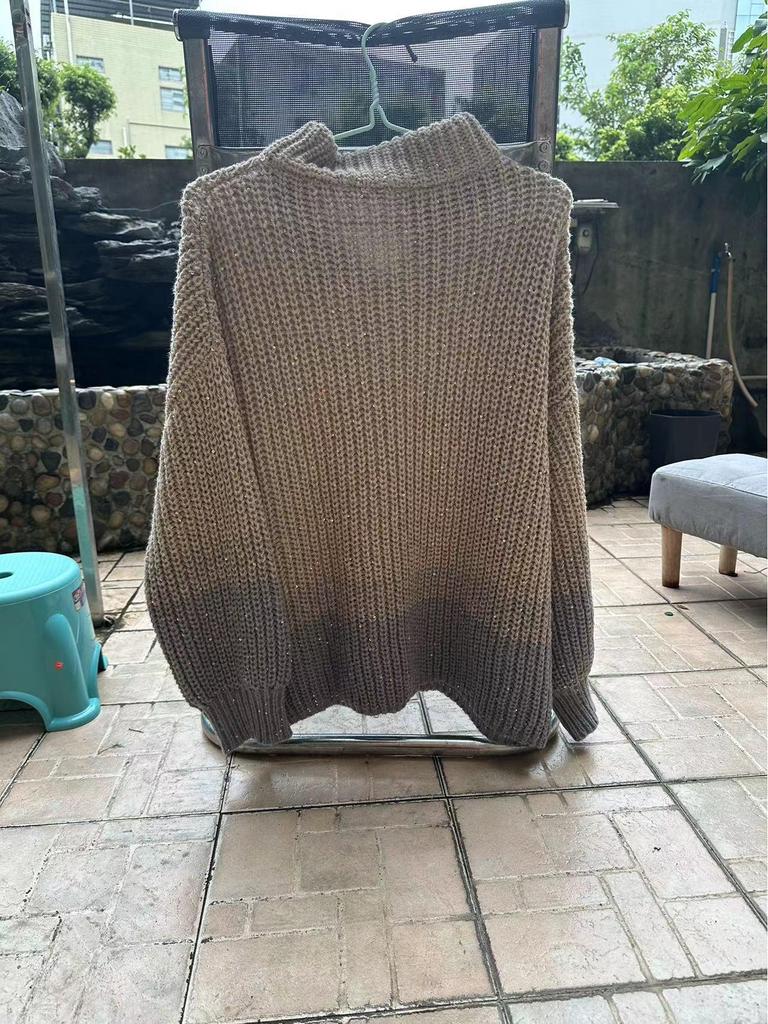 2023 Autumn/Winter High-End Sequined V-Neck Sweater In Elegant Fragrance Style