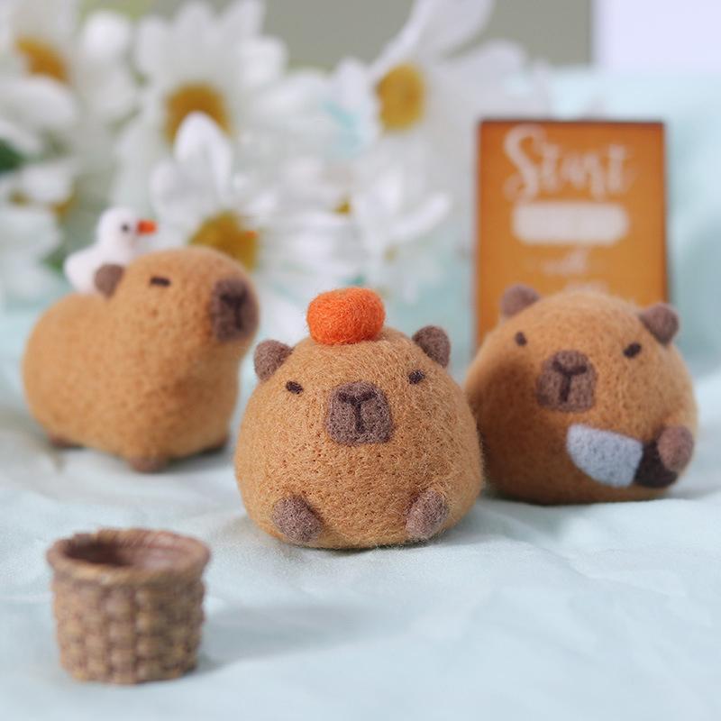Cute Chubby Capybara Gray Fish Beginner Material Kit Wool Felt Handmade Diy Doll Plush Toys Desktop Decorations