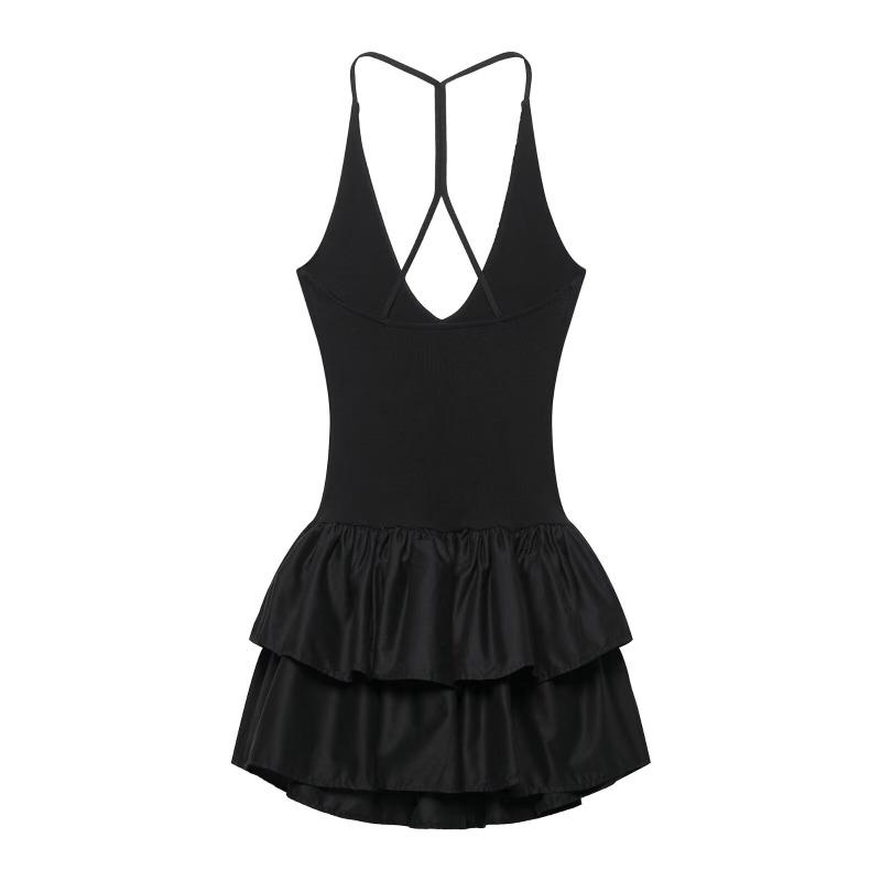 

Новое модное платье этого лета, утягивающее и облегающее шею L чёрный