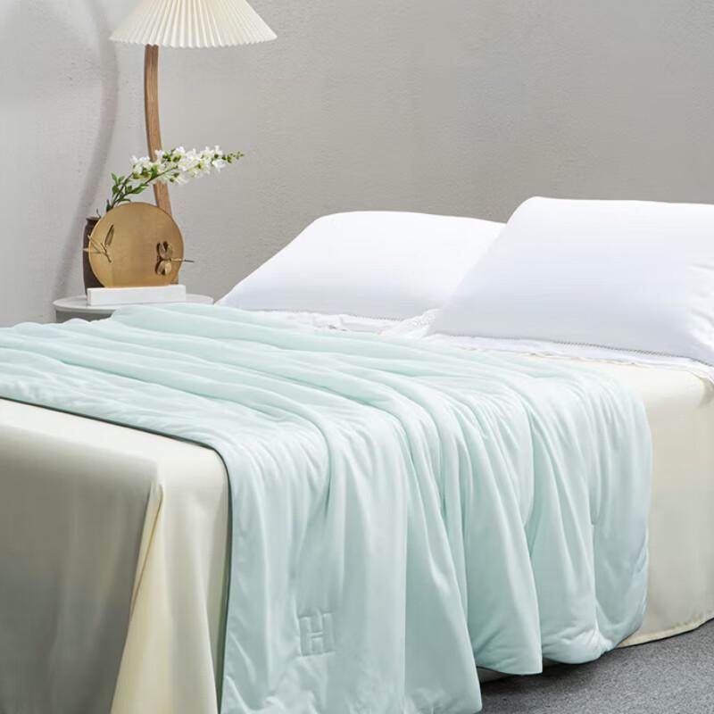 Mercury Cool-Feel Knitted Summer Quilt