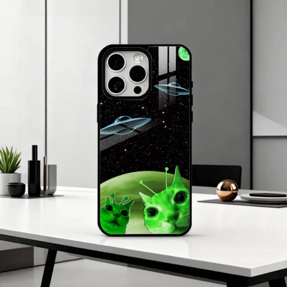 Alien Green Cat Abstract Phone Case For IPhone 17 Air 16 15 Pro Max 14 13 12 11 Plus Protective Soft Fashion Cover Y2k Funda iphone 13