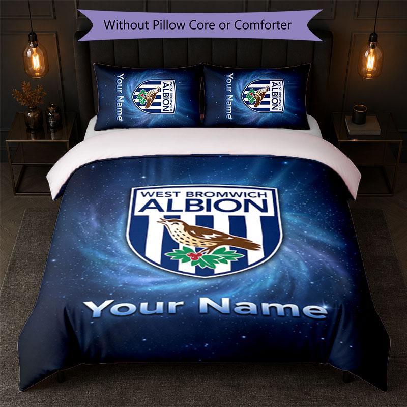 Set Biancheria da Letto Personalizzato West Bromwich Albion FC con Nome Testo 1 Copripiumino + 2 Federe Logo Calcio Regalo Personalizzato per Occasioni Speciali Decorazione Camera da Letto