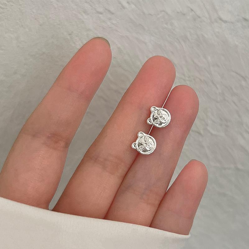 S925 Silver Stud Earrings Women's Ear Hole Earrings Niche Design Earbone Studs High-end Earrings