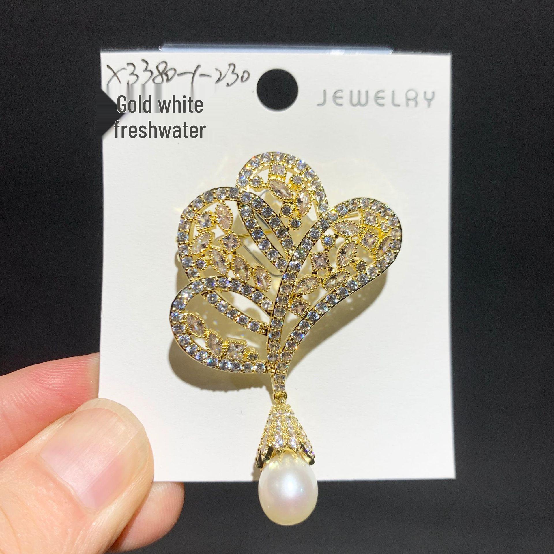 Bo Xin Yun Original Butterfly Brooch: Exquisite Zircon  Pearl for Autumn/Winter Coats
