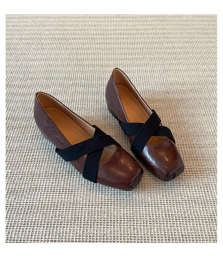 2025 Women's Retro French Square Toe Mary Jane with Hidden Heel and Pleated Design