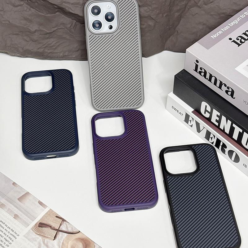 For IPhone17promax Mobile Phone Case Magnetic Carbon Fiber Pattern Same Texture Kevlar Mobile Phone Case