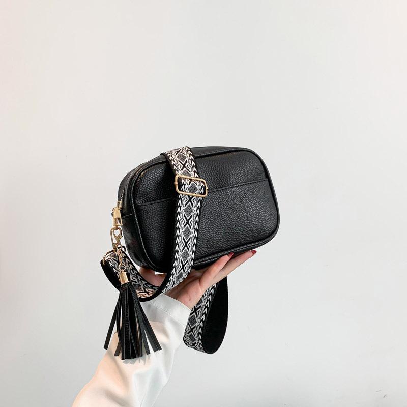 Temperament Simple and Fashionable Korean Version Wide Shoulder Strap Small Bag Women's 2025 Spring New Versatile Ins Crossbody Small Square Bag