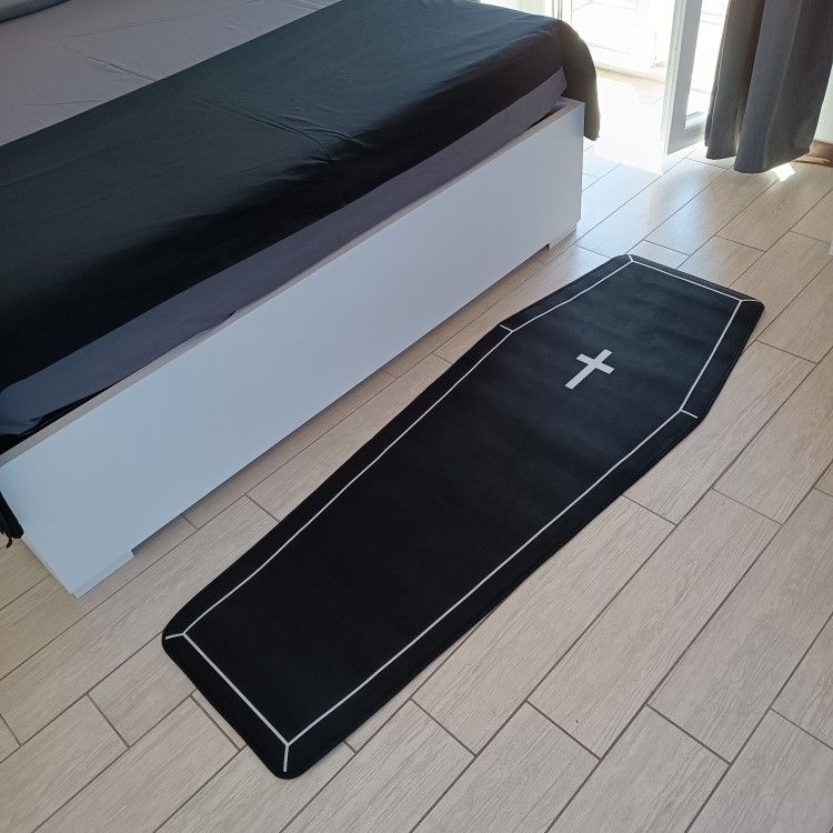 

Gothic Skeleton Cross Black Carpet Halloween Theme Decoration Bedroom Bedside Rug Floor Antiskid Living Room Foot Mat Easy Clean 50x120cm