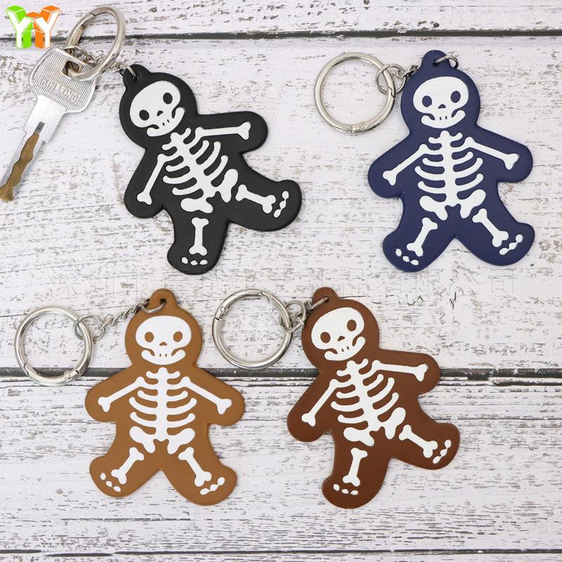 Leather keychain pendant, portable bag hanging, skull keychain, funny Halloween skull pendant