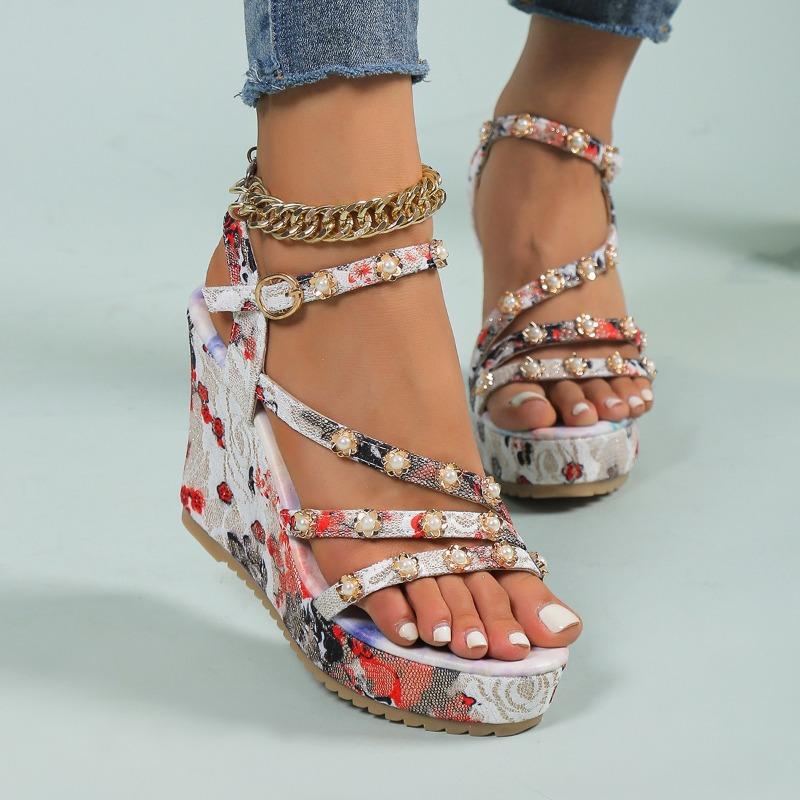 Large-size Platform Wedge Slip-on Sandals, New Style Mid-heeled Shoes Devotion