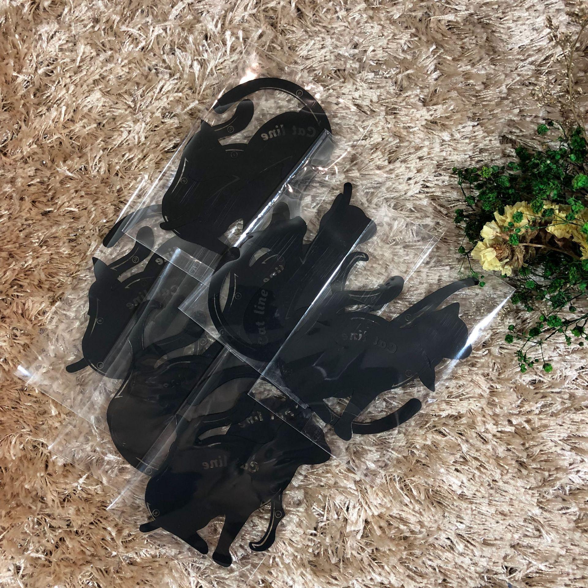 

Многофункциональная карта для макияжа «кошачий глаз»: Трафарет для подводки, теней и бровей