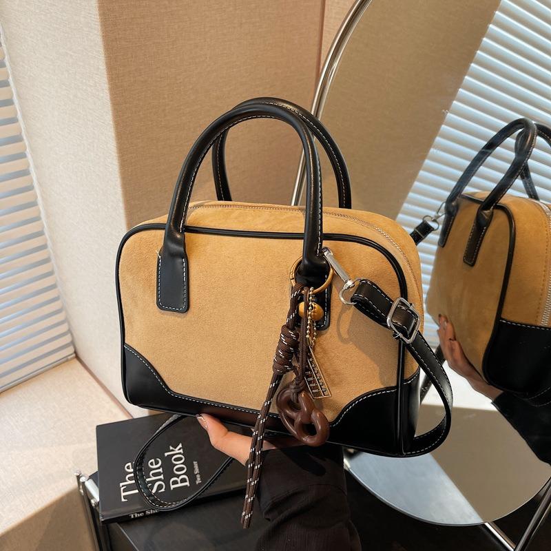 High-end Casual Versatile Bag Women's New Autumn and Winter Fashion Portable Messenger Commuter Bag