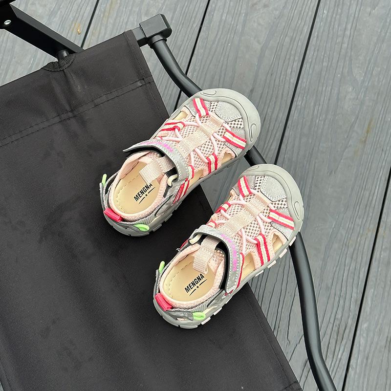 Boys' sandals summer new baotou non-slip medium and older children's beach shoes soft-soled girls' shoes children's shoes summer
