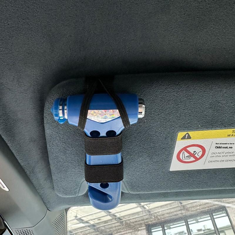1Pcs Car Essentials Tool Window Breaker 3in1 Emergency Escape Tool With Car Window Breaker And Seatbelt Cutter Car Safety Hammer