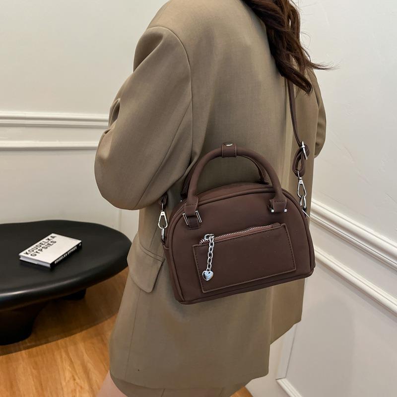 Frosted retro small bag women's spring and summer versatile new fashion messenger bag women's portable pillow bag