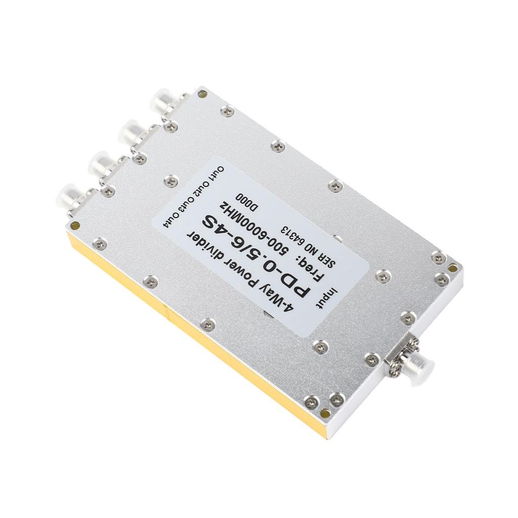 4-Wege-SMA-Leistungsteiler 500 bis 6000 MHz Geringer Einfügedämpfung Hoher Gewinn SMA-Mikrostreifen-Leistungsteiler