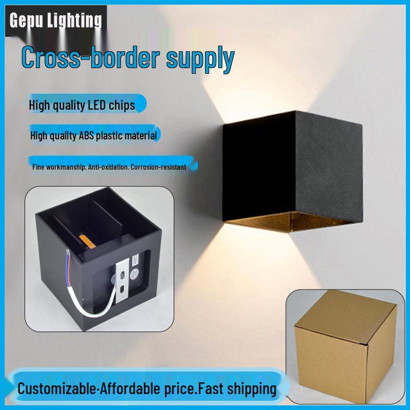 Luz de Parede LED Clássica de Cabeça Dupla para Exterior à Prova d'Água para Pátio e Varanda