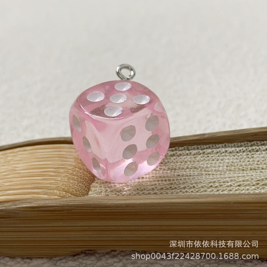 14mm Farbe Transparent Dreidimensional Sieb Würfel Farbe Ohrringe Schlüsselanhänger Anhänger DIY Schmuck Zubehör für den grenzüberschreitenden Handel