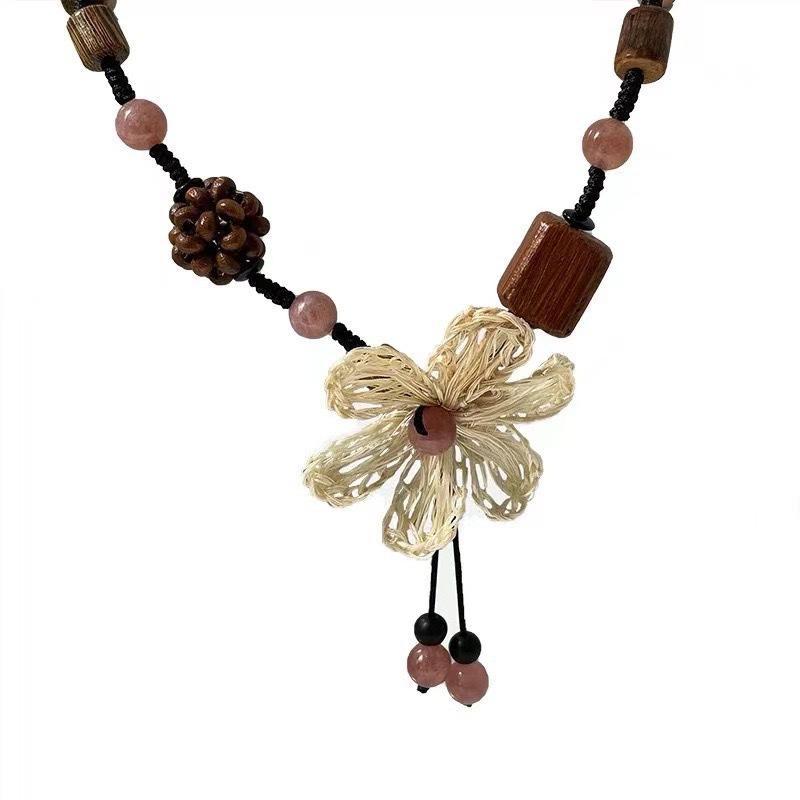 Retro New Chinese Flower Beaded Necklace, National Style Wooden Bead Woven Long Braided Rope Collarbone Chain, Women'S High-End Neck Chain