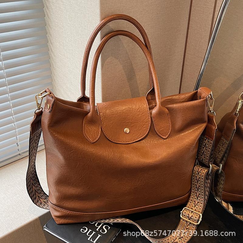 Large bag women's large-capacity handbag bag women's 2025 new retro tote bag Korean version crossbody commuter bag