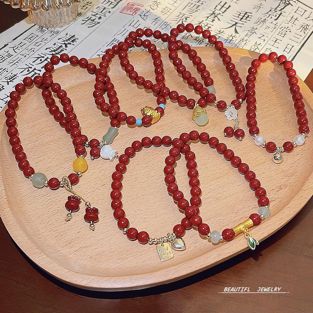 New design rock crystal elastic bracelet sweet temperament strawberry crystal bracelet jewelry girl.