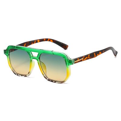 Brillen en accessoires – Zonnebrillen