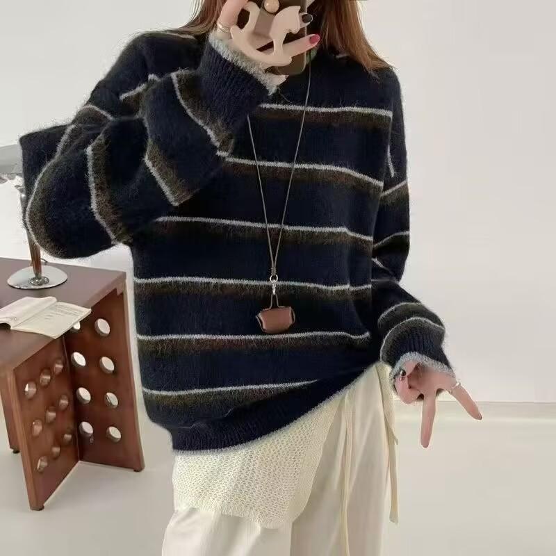 Women's Retro Color Block Striped Sweater: Round Neck, Loose Fit, Long Sleeve Knitwear for Autumn/Winter.
