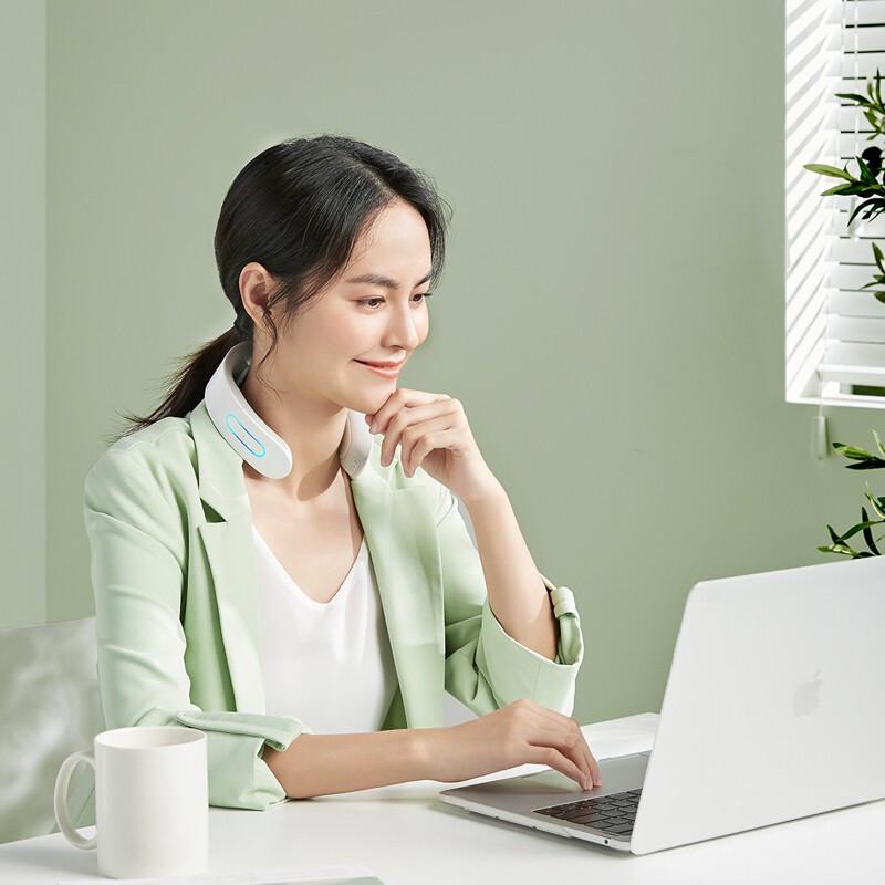 Bear Cervical Spine Pulse Massager CN plug (adapter included)