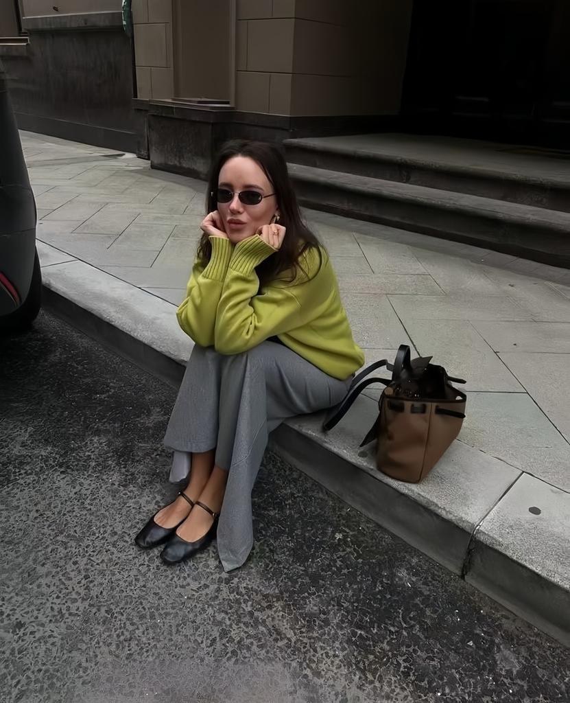 Round Neck Casual Loose Women Sweater 2026 Autumn Winter Pullover Short Sweaters Solid Color Basic Tops Fashion Simple Long Sleeve Elegant Clothing