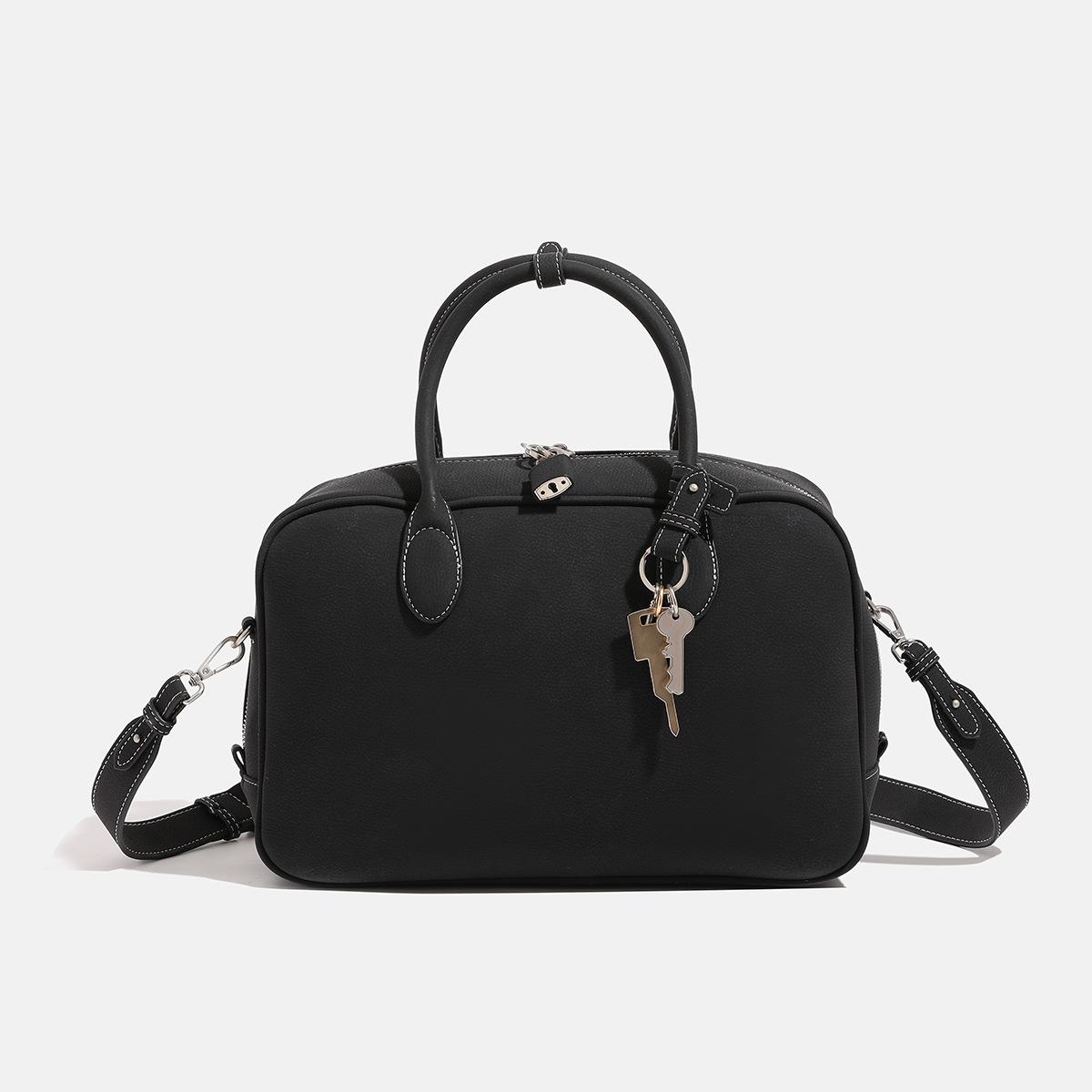 

2024 Winter New Niche Handbag, High-End Commuting Briefcase, Single-Shoulder Crossbody Large-Capacity Boston Bag чёрный