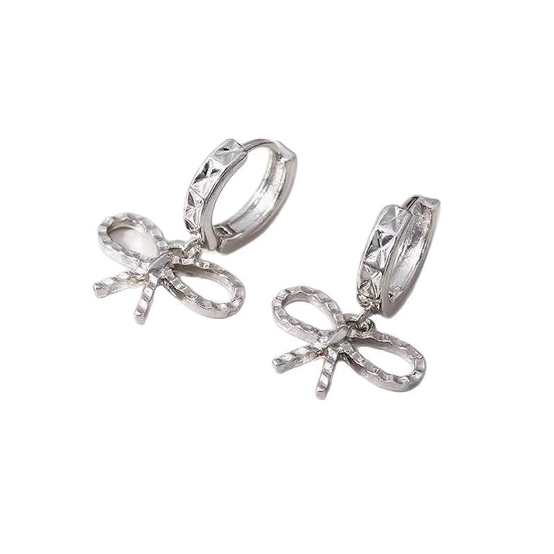 Simple Cold Silver Pleated Bow Earrings Women'S Design Sense Simple Sweet Cool Style Ear Buckle Versatile Earrings
