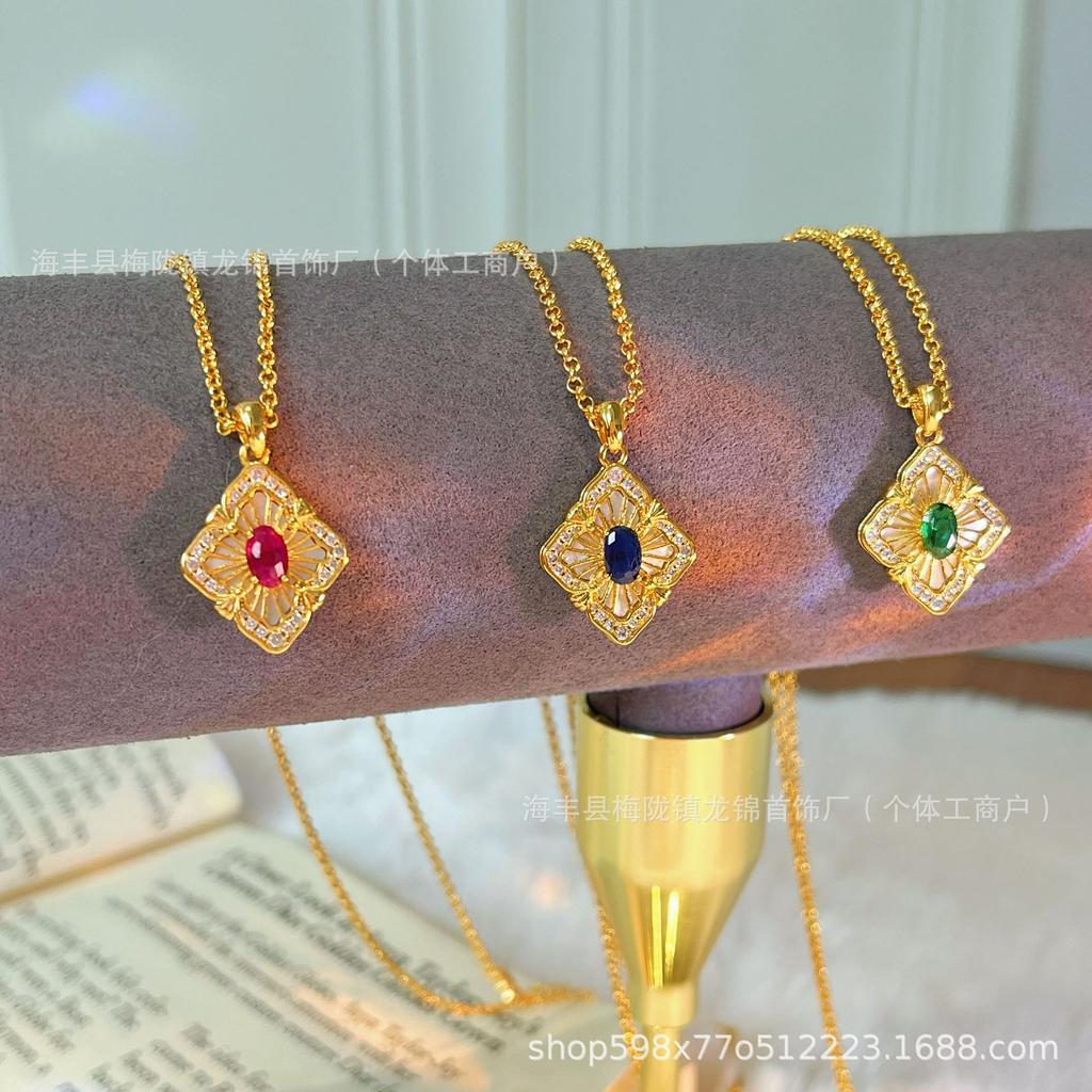 Italian Brass Cherati Ruby With Diamonds And White Fritillary Necklace Light Luxury High-End Design