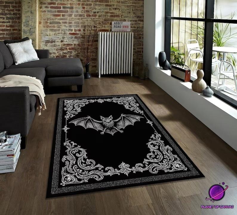 

Готический коврик в виде летучей мыши Оккультный Темный Декор Коврик Красно-черный Коврик с пентаграммой Коврик в вампирской эстетике Коврик для ведьминской готической комнаты Альтернативный художественный ковер 40x60cm
