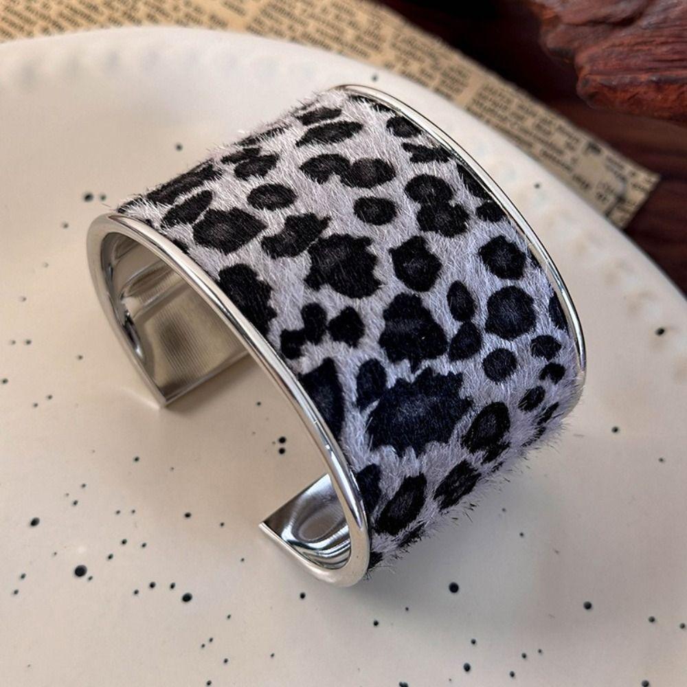 Metal Wide Bangle Leopard Print Bangles Alloy Jewelry Wide Cuff Bracelets  American Style
