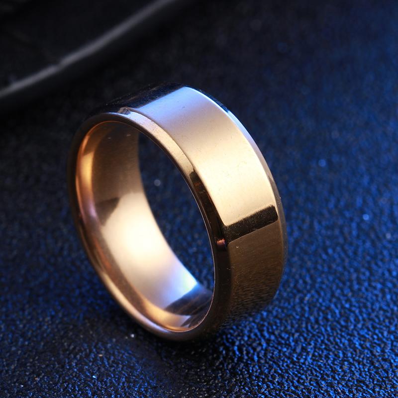 8MM nerezová ocel jednoduchá černá stříbrná zlatá barva lesklý prsten pro páry pro ženy, muži, svatební šperky