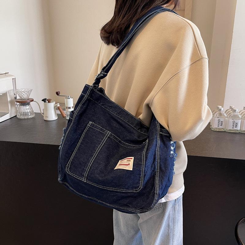 Women's Casual Bag 2025 Autumn New Underarm Bag Light Crossbody Shoulder Bag Casual Simple Denim Women's Bag