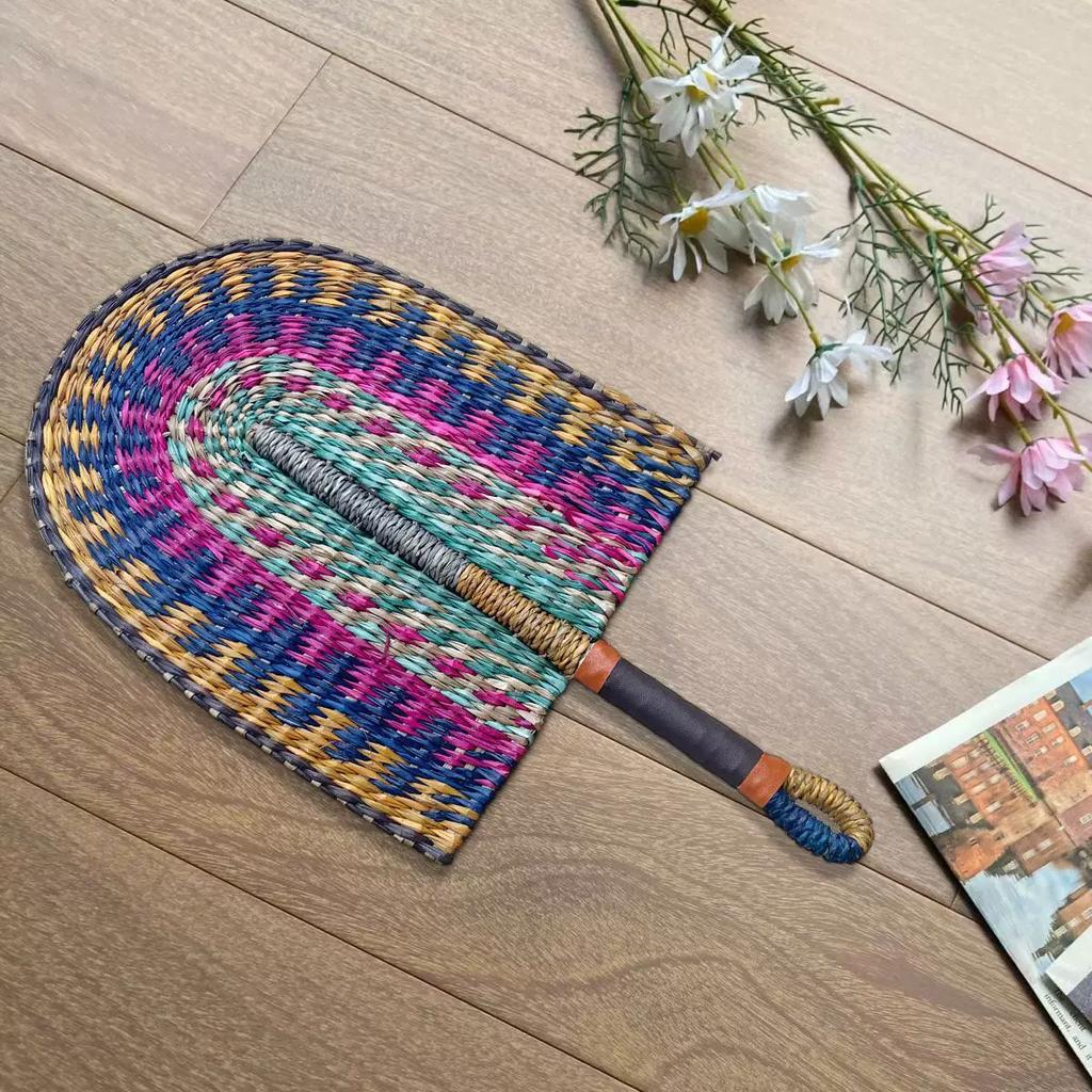 High-End Summer Straw Fan, Hand-Woven from Seagrass, for Cooling, Baby Decoration, Traditional Summer Mosquito-Repelling Hand Fan
