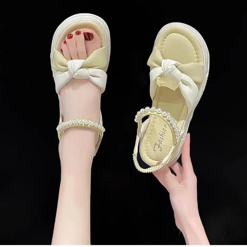 Perlová platforma Dámské boty Protiskluzové Horké 2025 Luxusní Nízká cena Korea Levné Likvidace v nabídce Velkoobchod Vip Dámské sandály