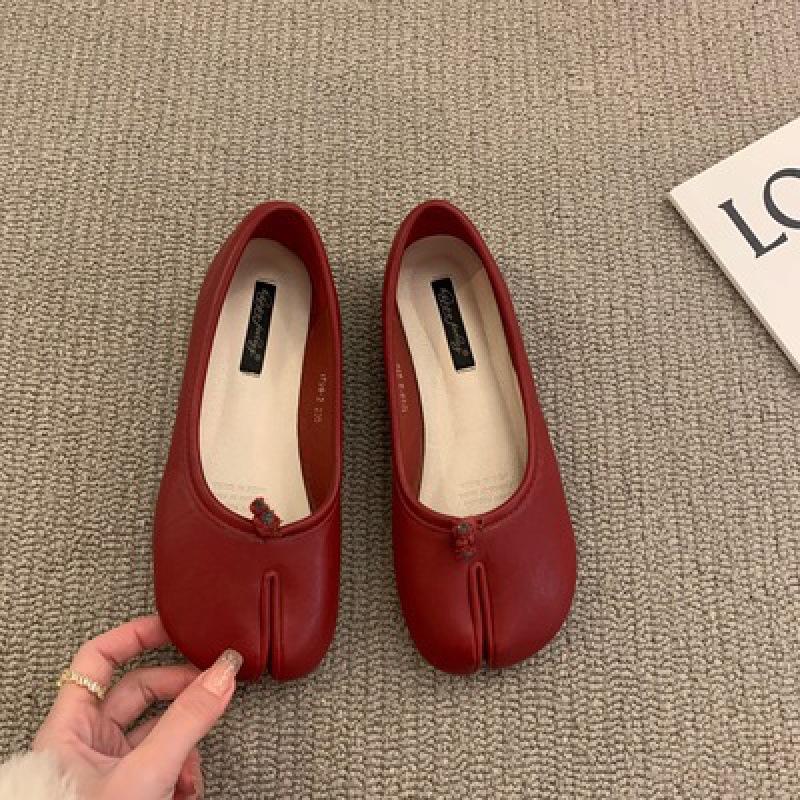 Korean version of one-pedal red split-toed pig's trotters horseshoe Doudou shoes flat-soled new shallow-mouth laden shoes soft-soled single shoes wom