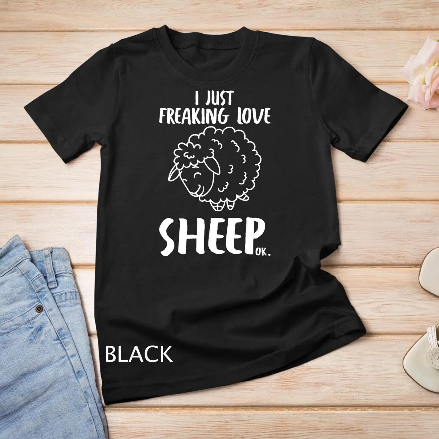 Funny Sheep Design for Farmers and Lovers T Shirt S